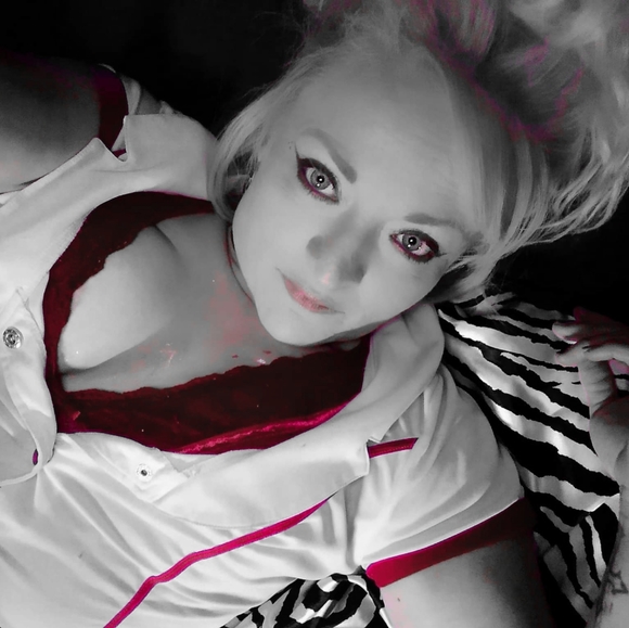 Meet your Posher, Samantha leigh-ann - Picture 2 of 16